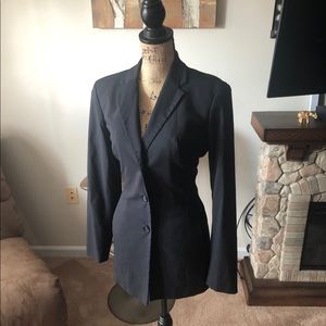 Black blazer resembles the blazer dress stretch